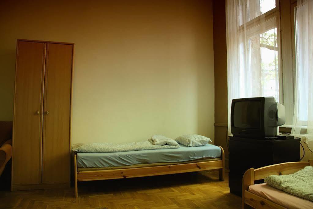 Hostel Krakowskie Klimaty エクステリア 写真